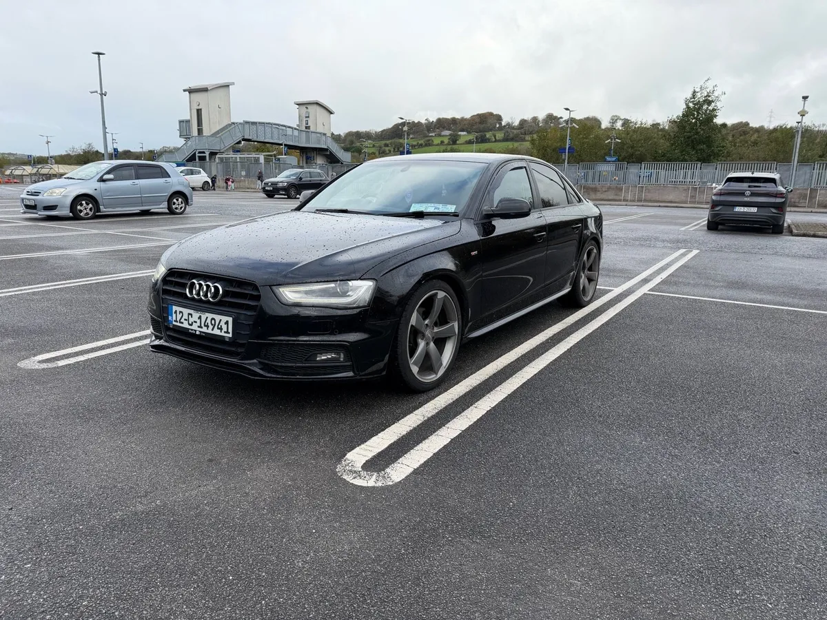 Audi a4 Sline Black Edition - Image 4