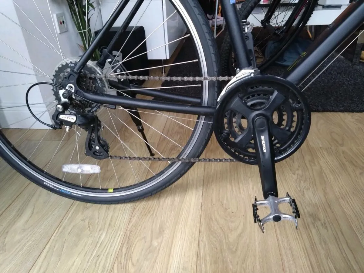 Raleigh Cadent 1 Hybrid bike - Image 3