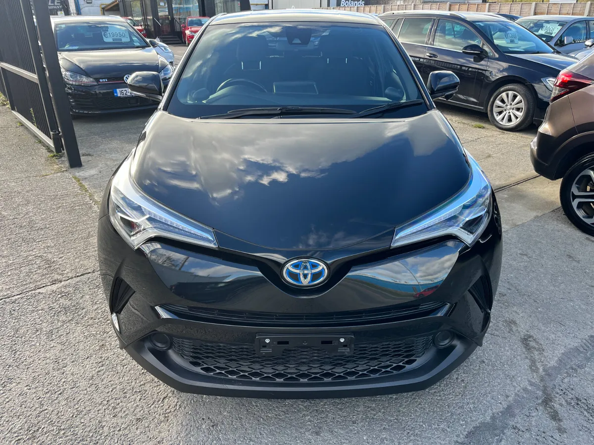TOYOTA C-HR 2019, 1.8 HYBRID AUTO LOW KMS CAMERA - Image 2