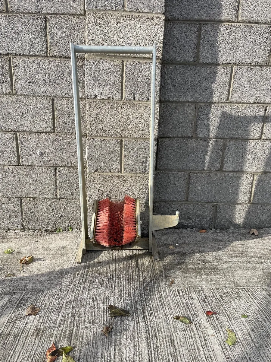 Boot cleaner - Image 1