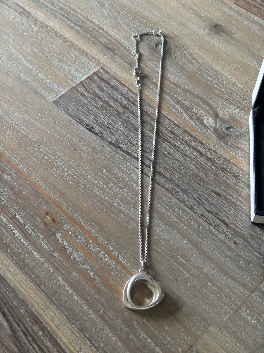 Sterling silver LINKS of  London heart necklace - Image 3