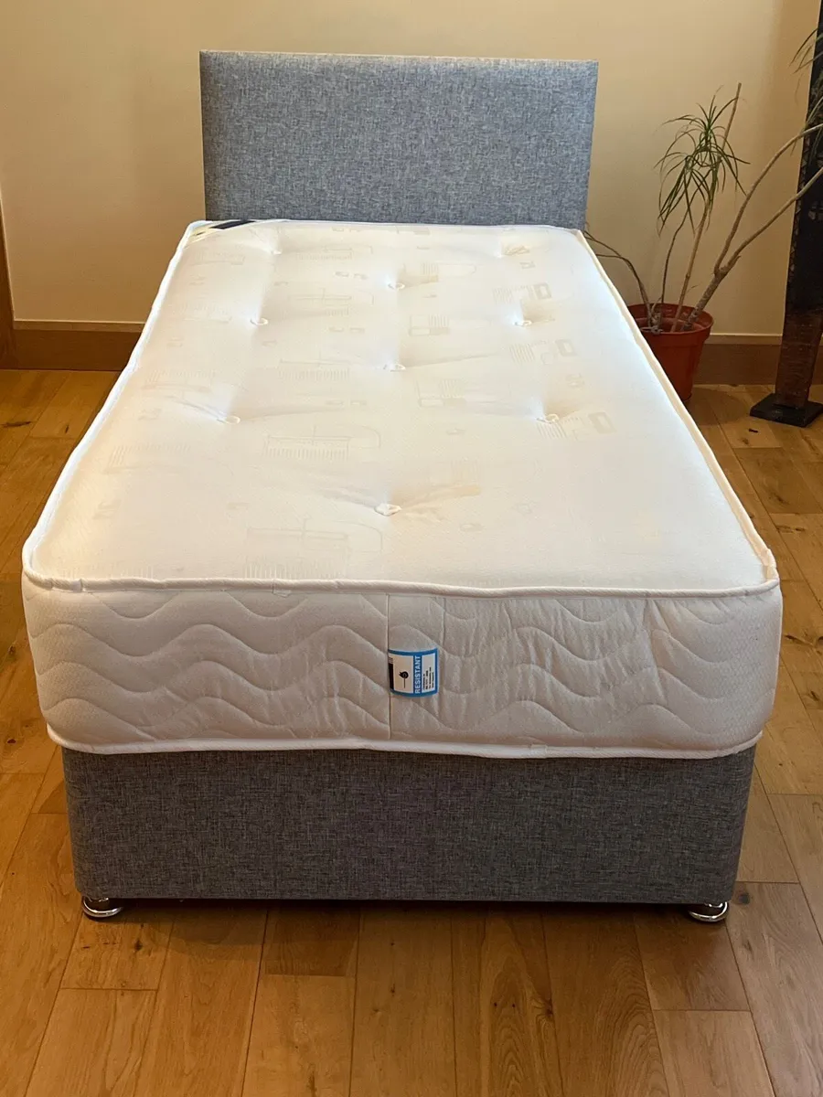 single bed - Image 1