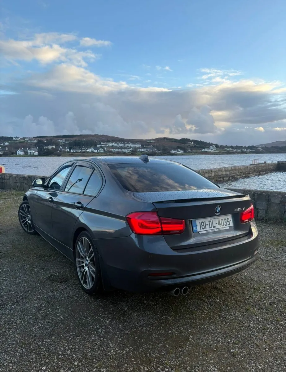 BME 320D M PERFORMANCE 2018 - Image 3