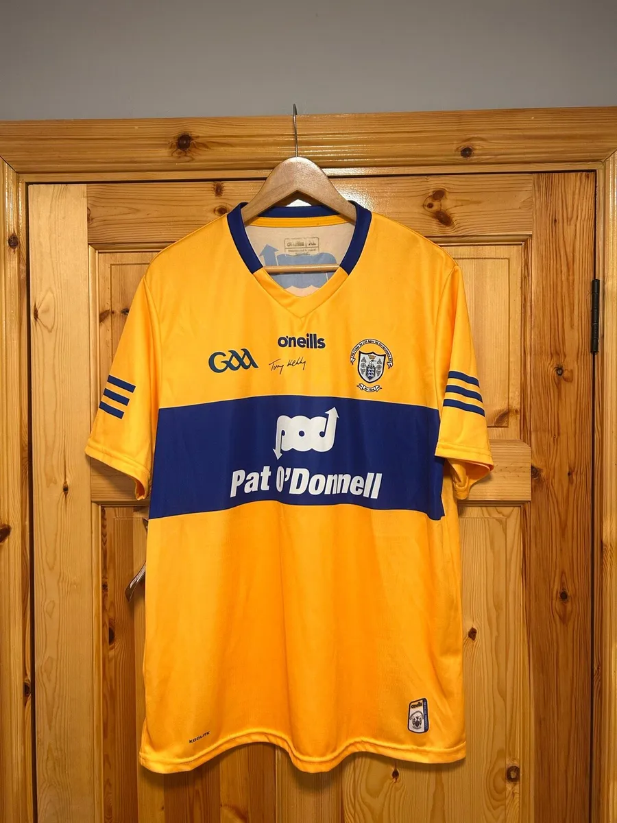 2021/22 Clare GAA Jersey Brand New Signed by Tony - Image 2