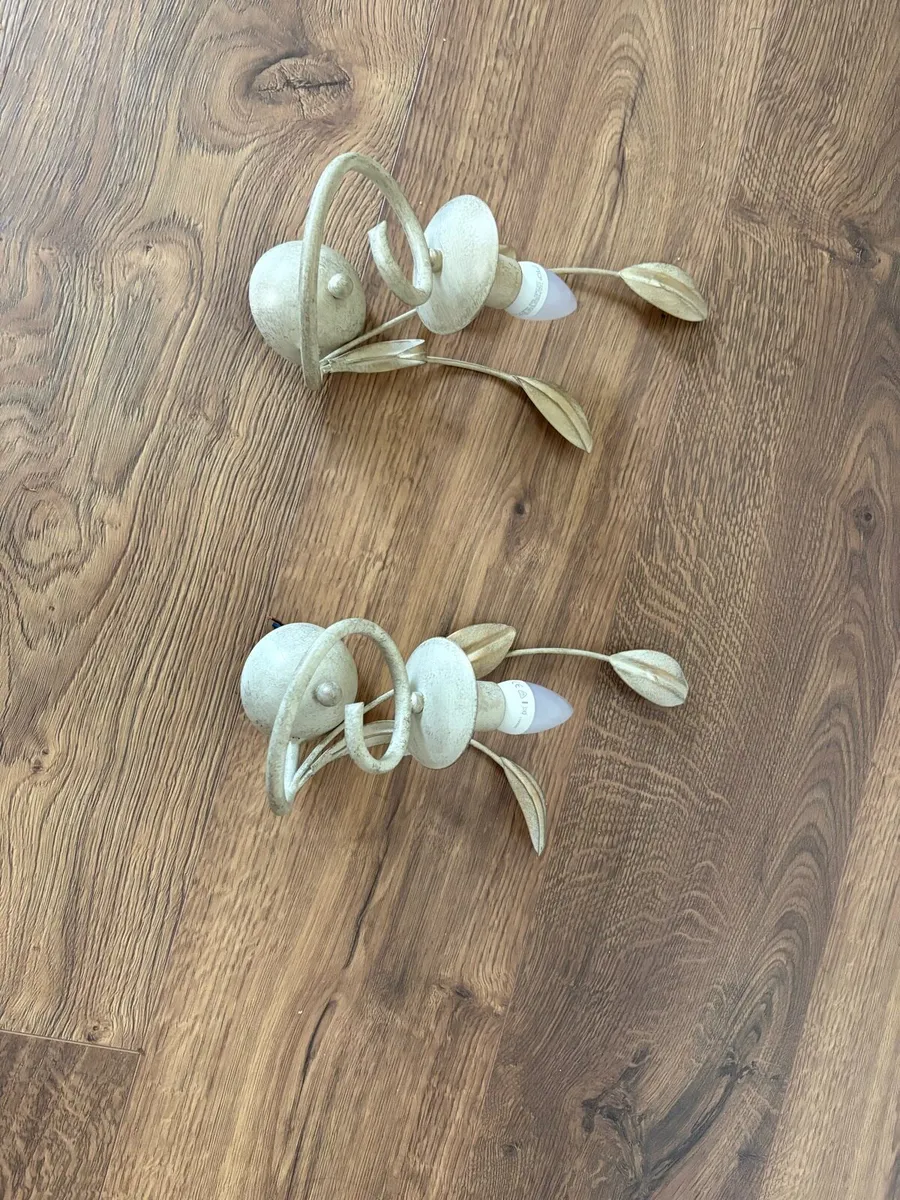 Chandelier and Wall lights - Image 3
