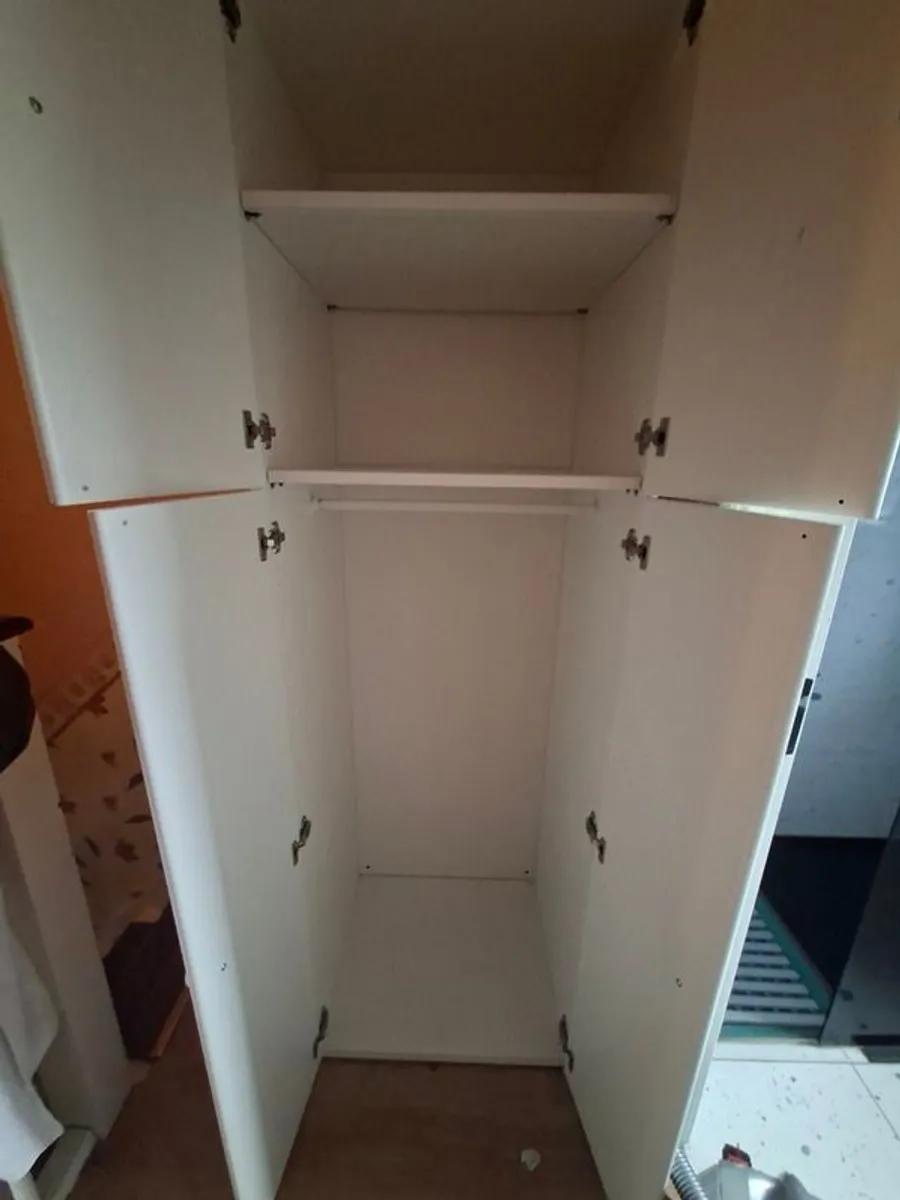 Childrens wardrobe - Image 2