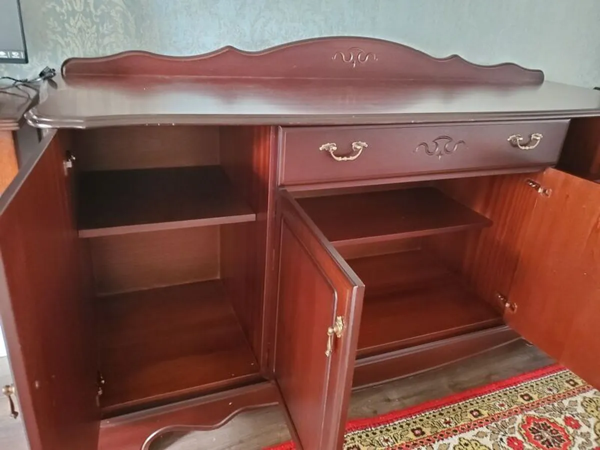 Solid mahogany sideboard - Image 4