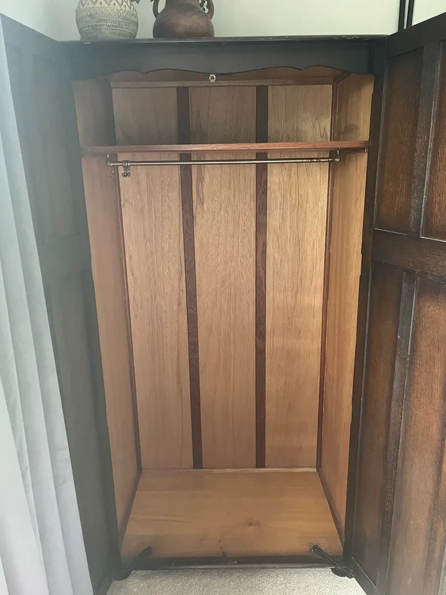 Wardrobe - Image 2