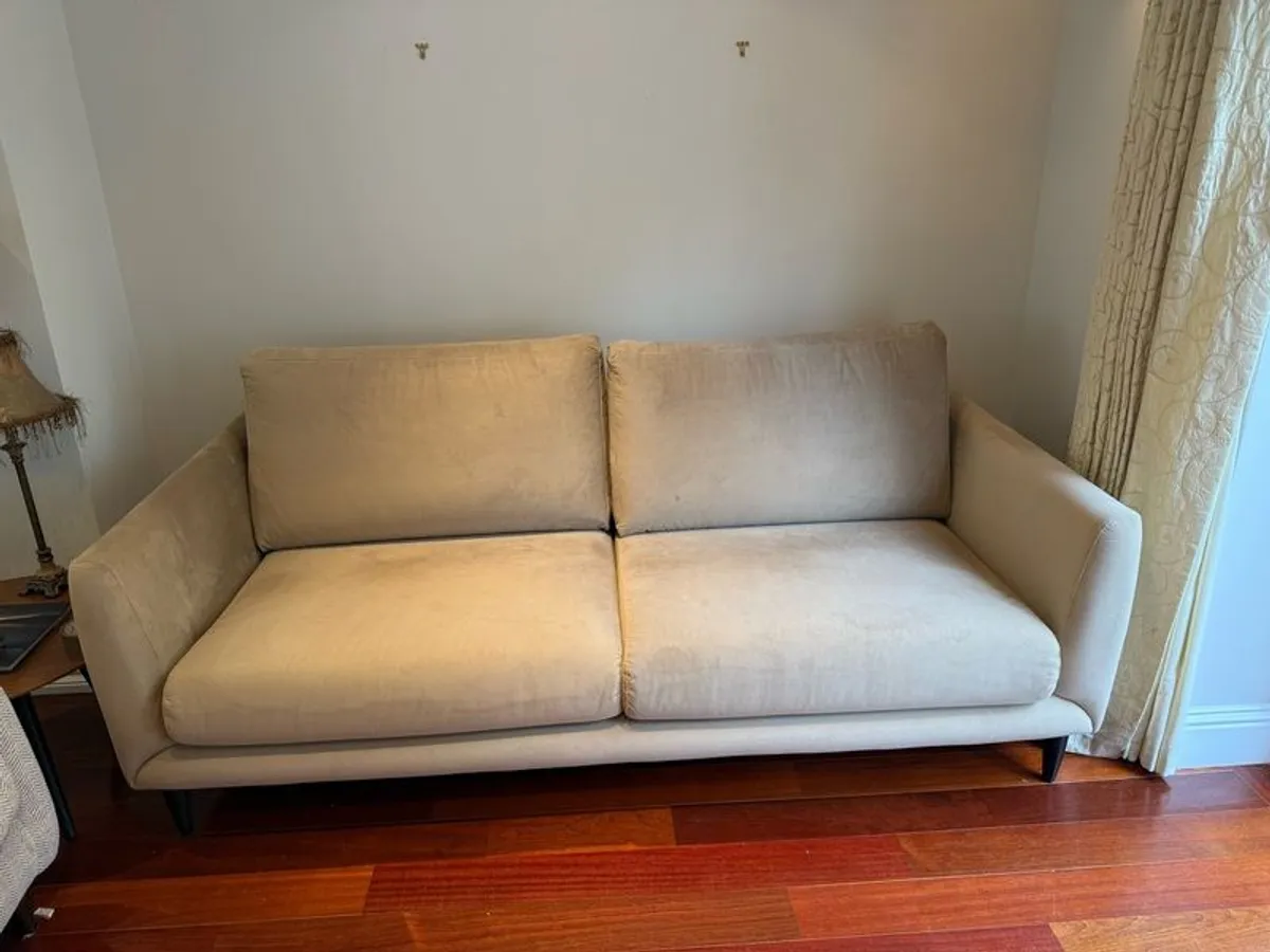 boconcept sofa - Image 1