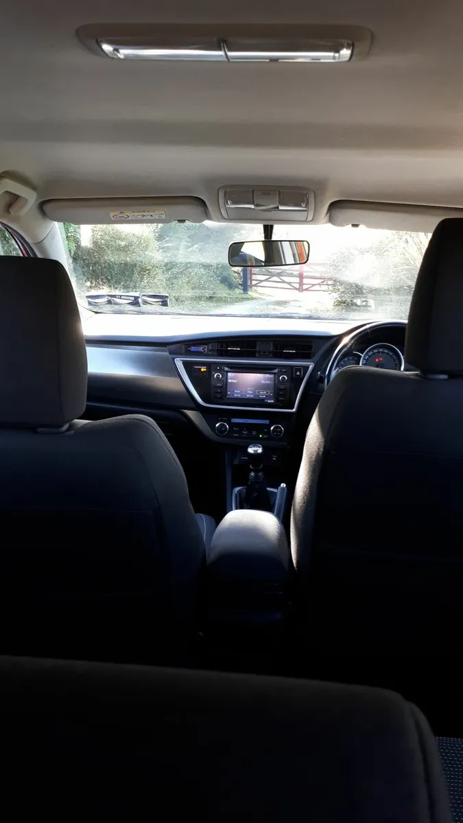 Toyota Auris Luna 1.4  D4D  2013 - Image 4