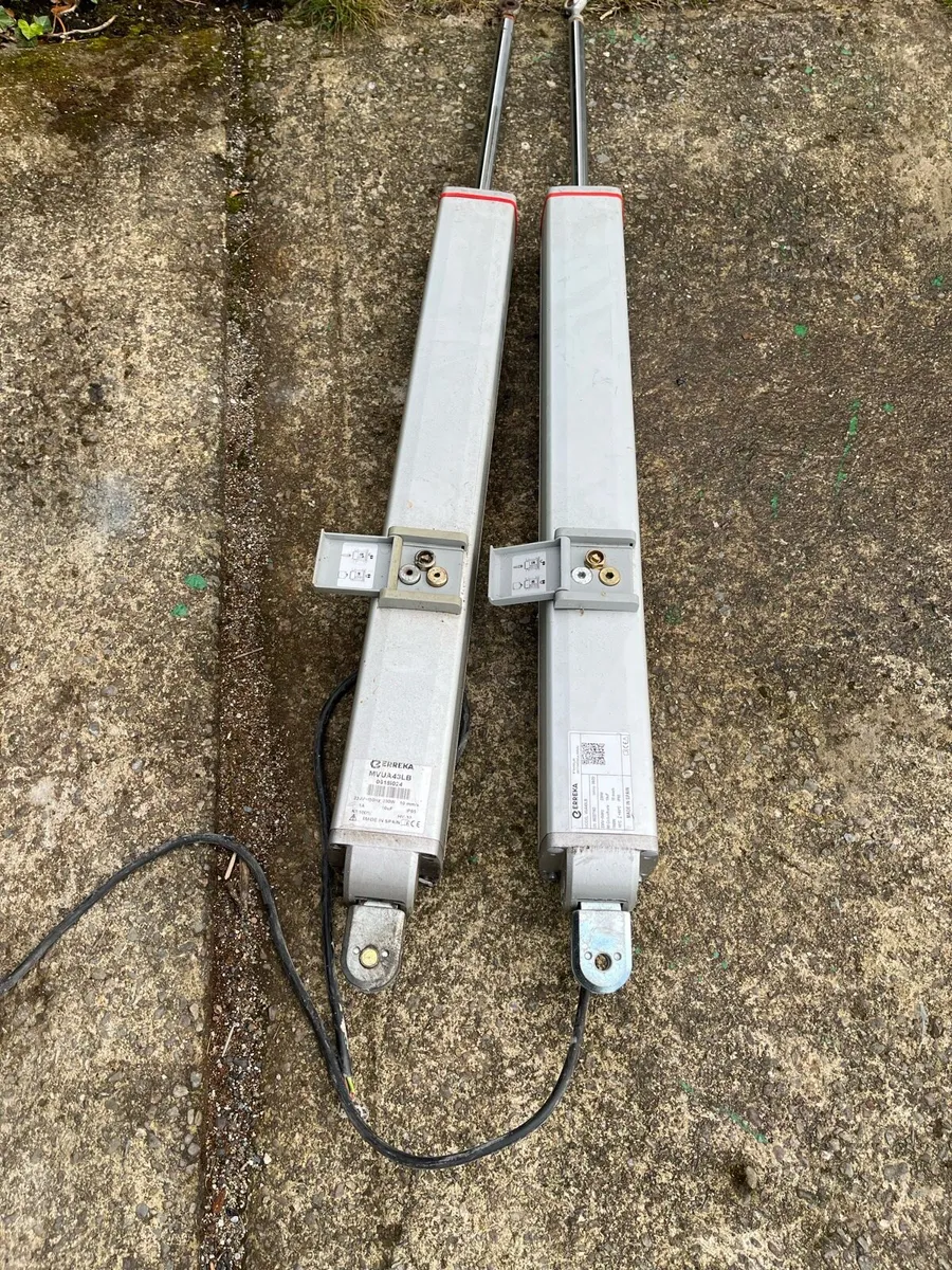 2 electric hydraulic gate motors ERREKA BRAND - Image 1