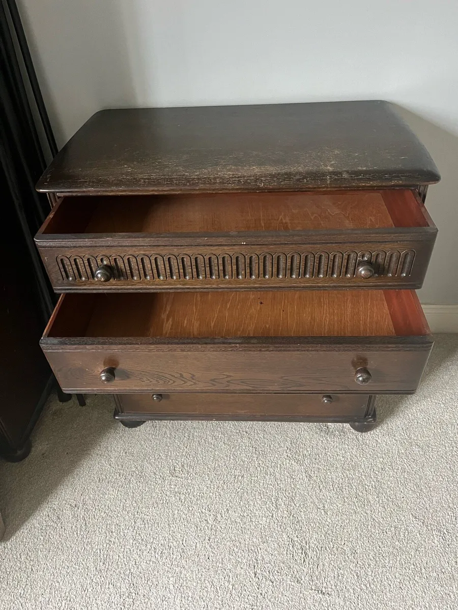 Chest of drawers - Image 2