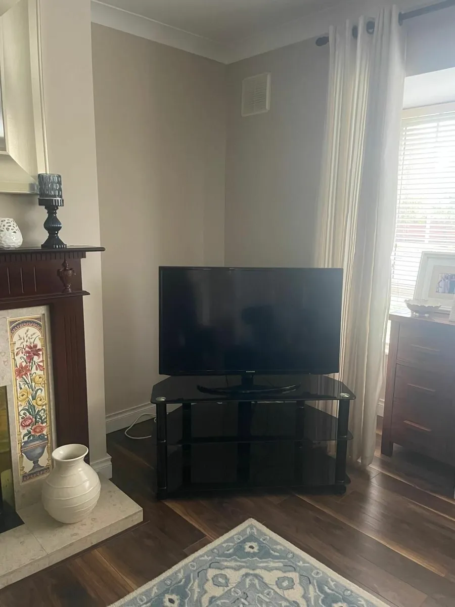 TV unit - black glass