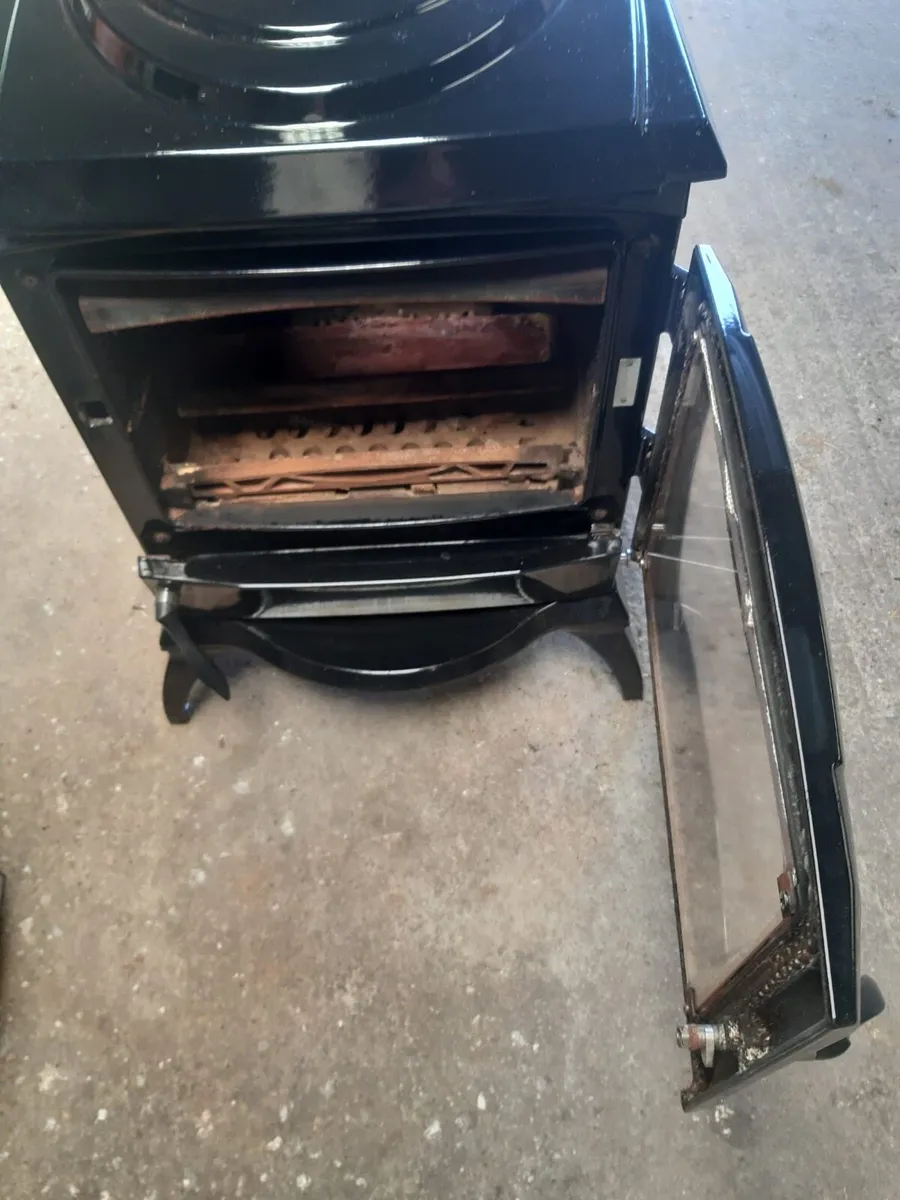Stanley Reginald Stove - Image 1