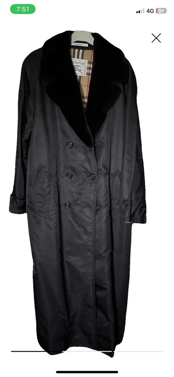 Burberry fur collared long coat - Image 2