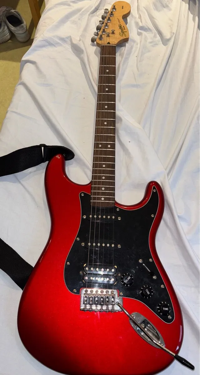 Squier HSS Stratocaster guitar - Image 1