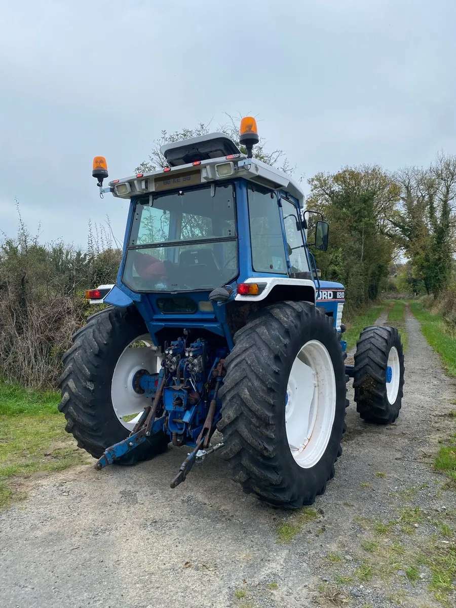 Ford 8210 - Image 3
