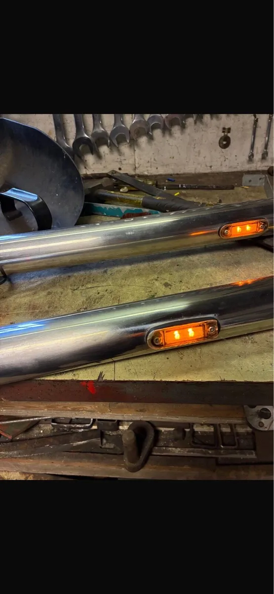 Side Light Bar For Sale - Image 4