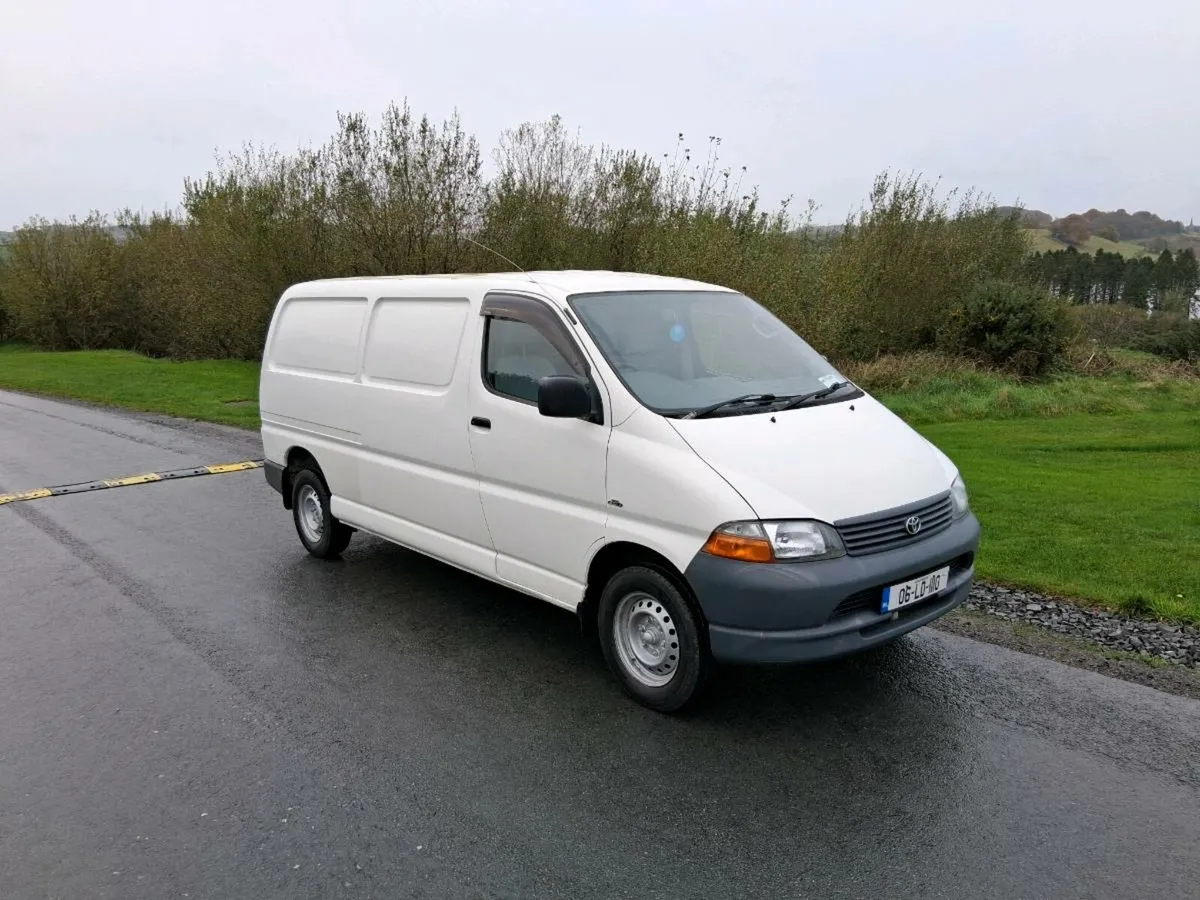 2006 hiace van €4150 - Image 1