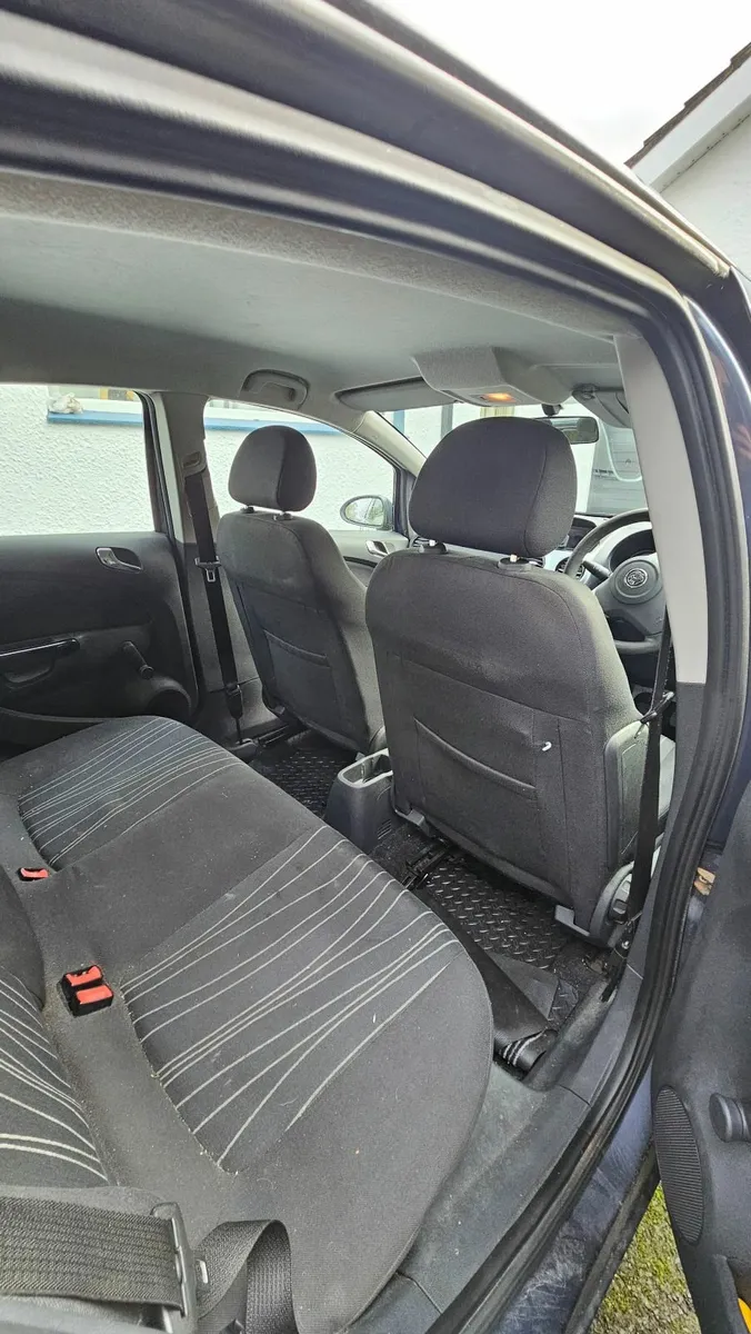 Vauxhall Corsa 2009 - Image 2