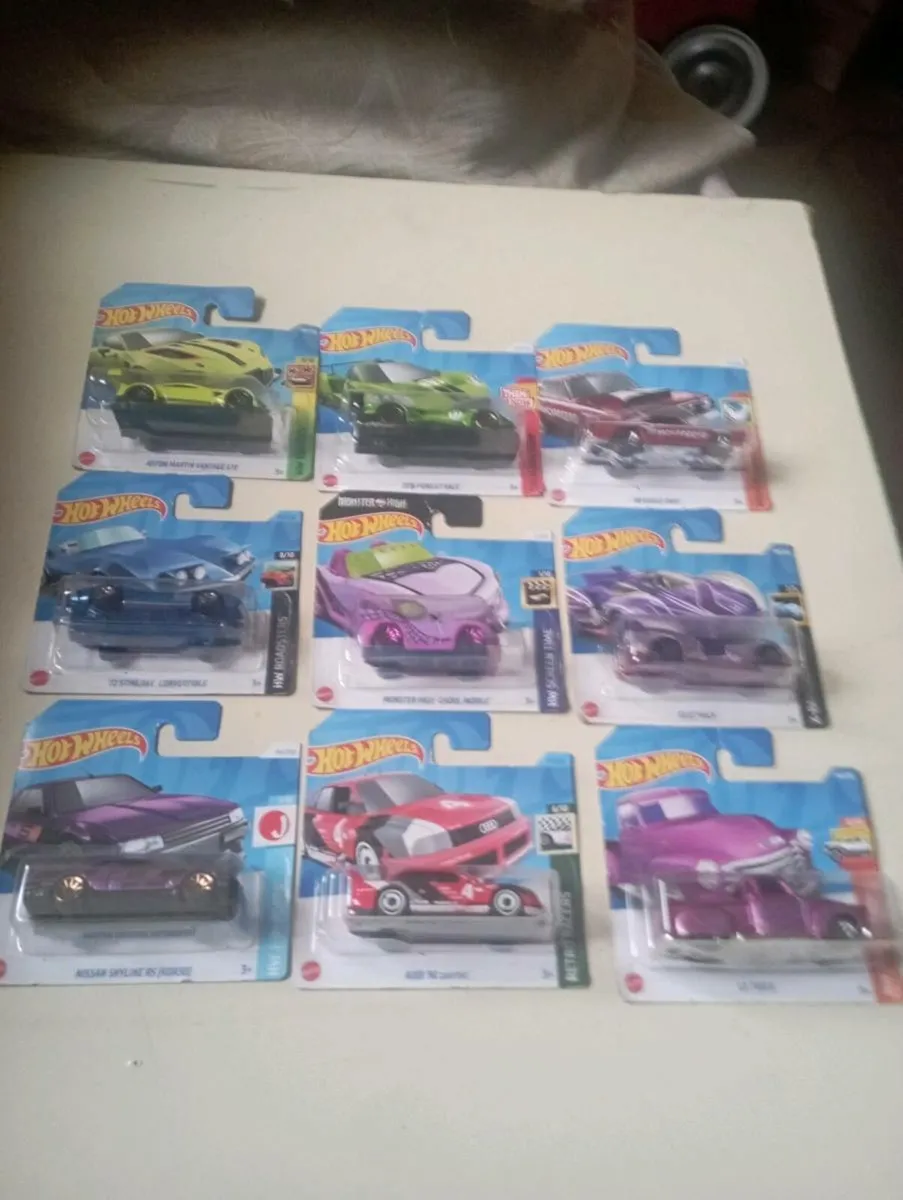 HOT WHEELS DIE-CAST MODLES OVER 💯 MODLES IN STOCK - Image 1