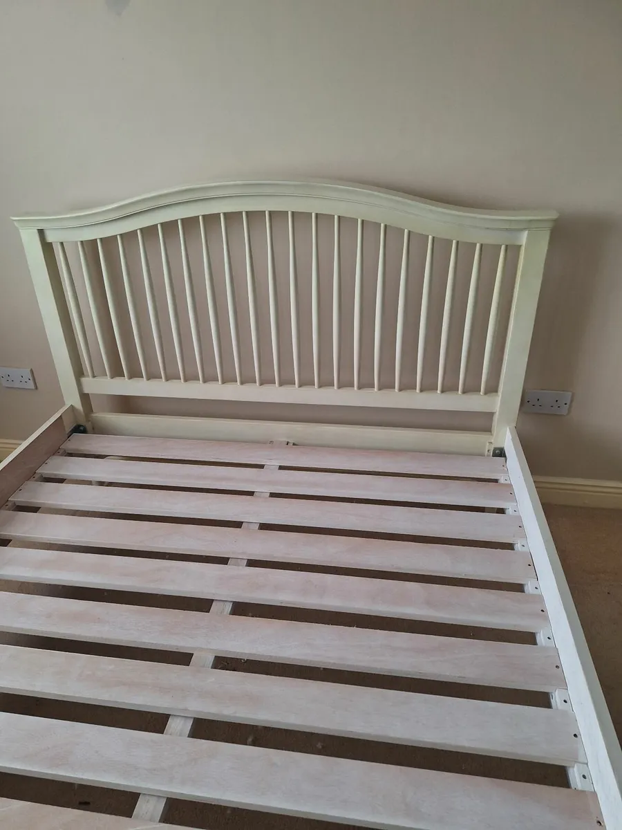 Bed - Image 2