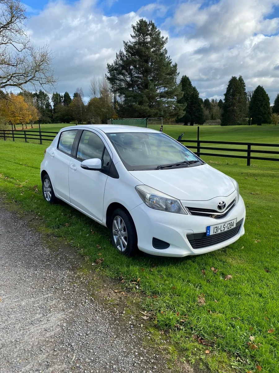 Toyota Yaris 2013 - Image 1
