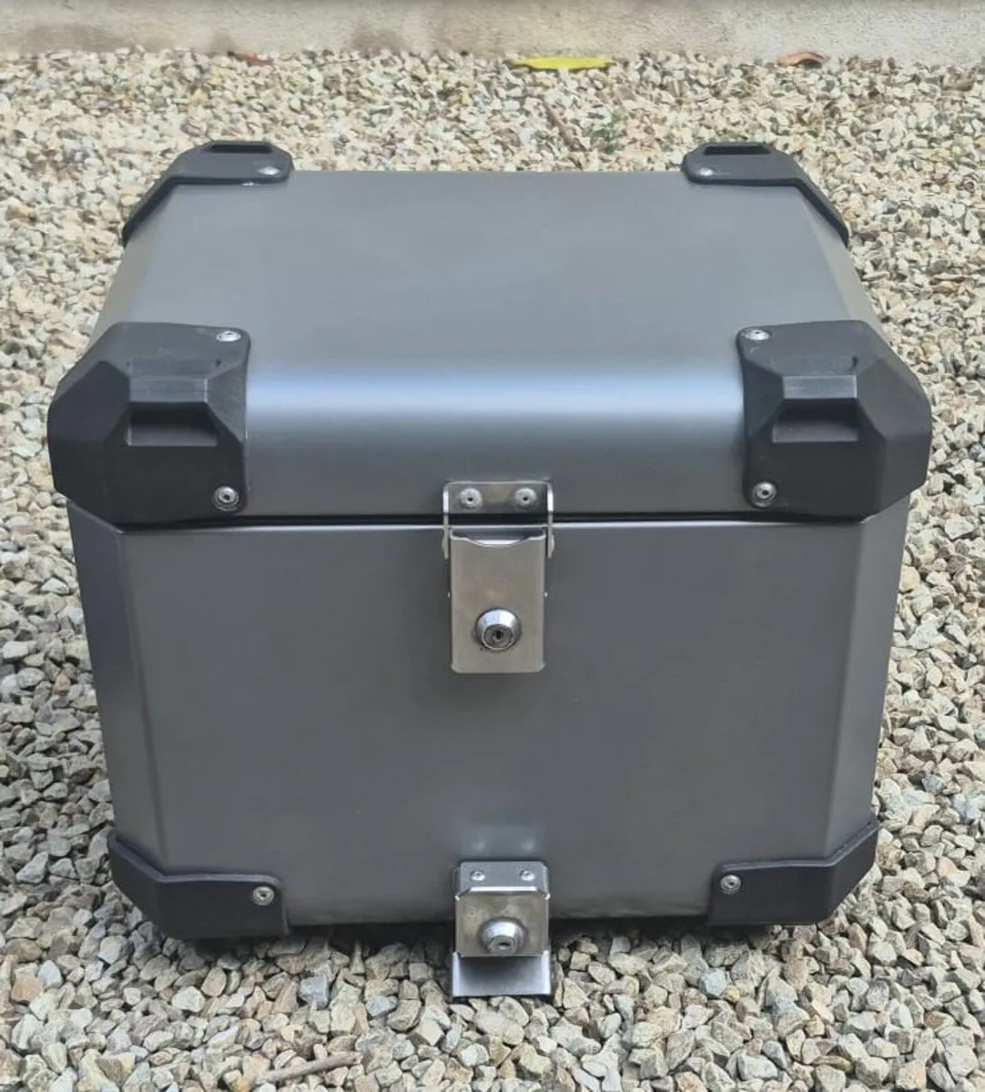 Metal Pannier Set (Bumot) for BMW - Image 2