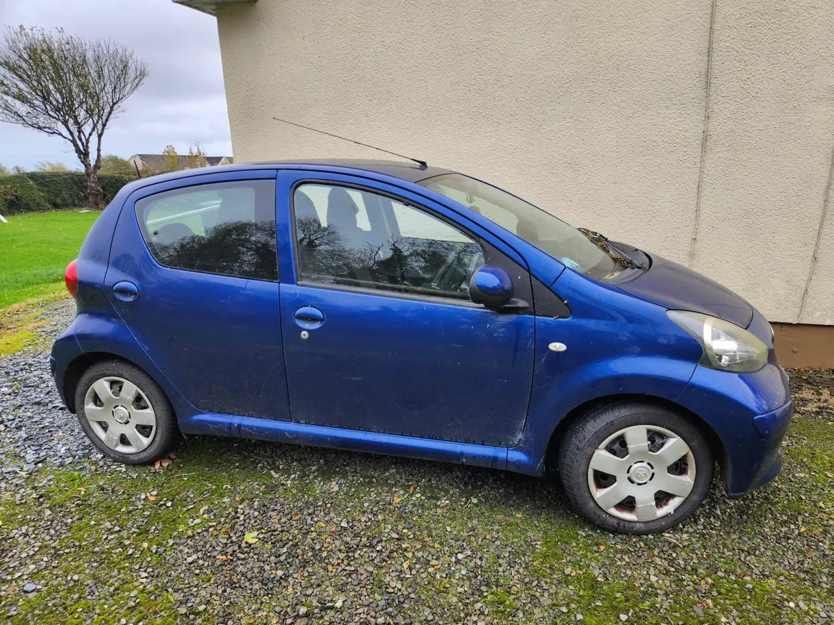 Toyota Aygo 2009 - Image 2