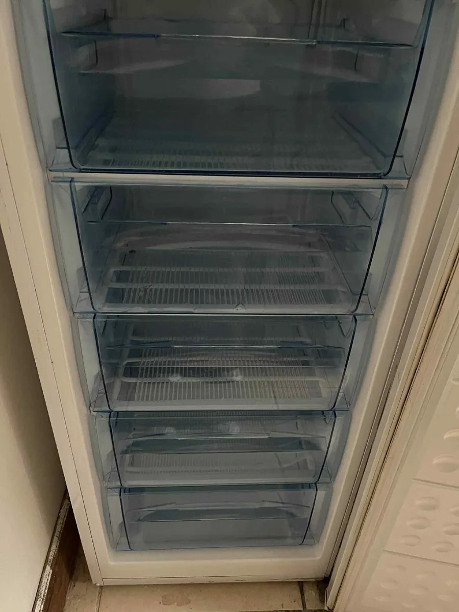 Freezer - Image 2