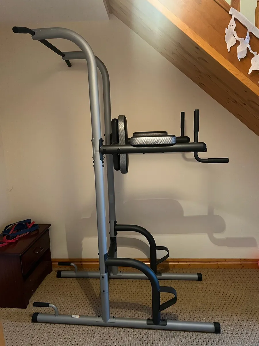 ProForm pull up and leg raise station - Image 2