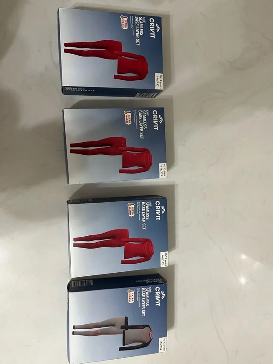 Kids ski baselayer set, age 10-12, brand new in unopened box - Image 1