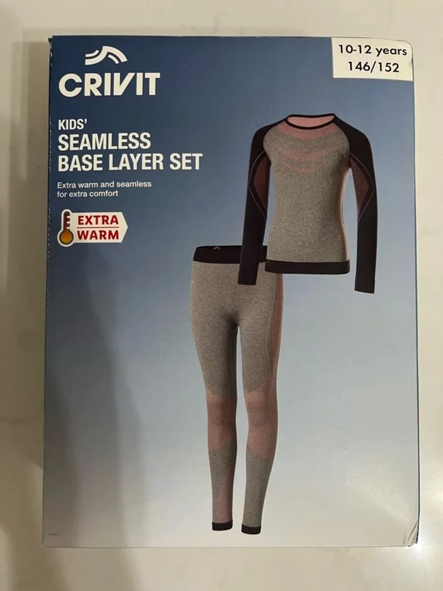 Kids ski baselayer set, age 10-12, brand new in unopened box - Image 4