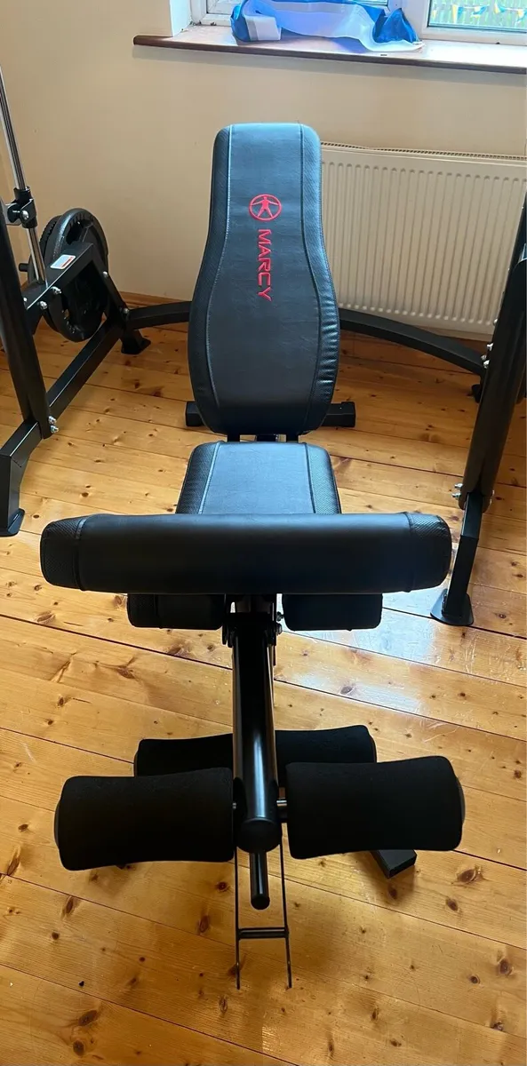 Marcy adjustable workout bench - Image 1
