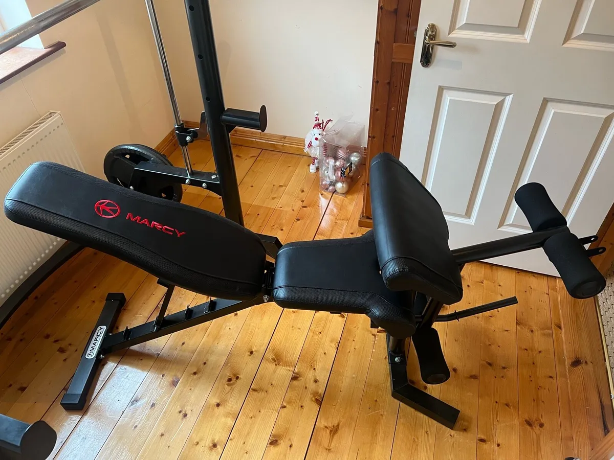 Marcy adjustable workout bench - Image 2