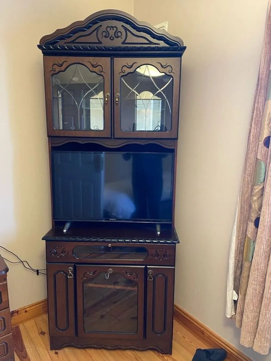 Mahogany corner TV cabinet with interior light