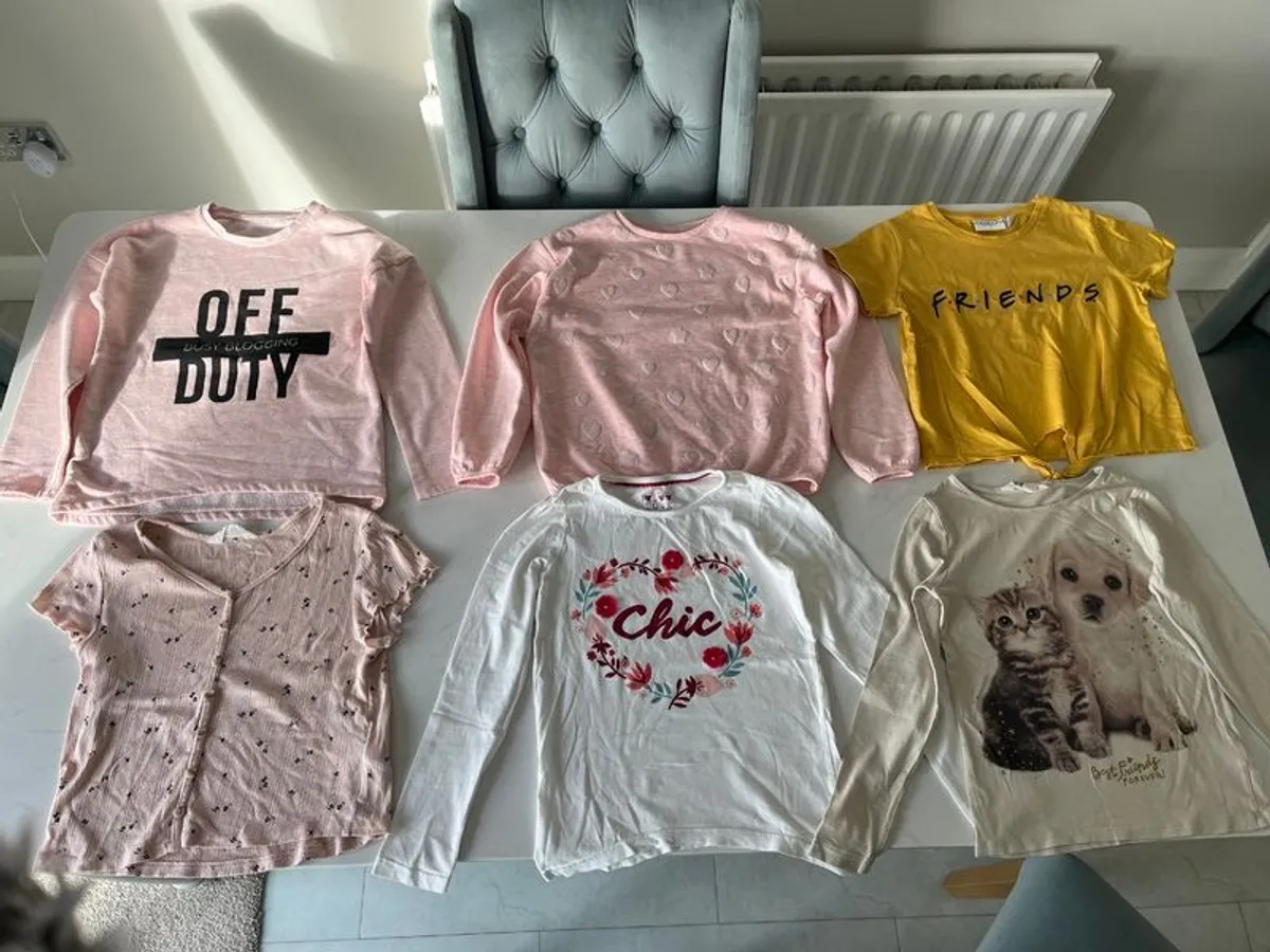 Girls tops bundle, Age 8-10 (Free girls clothes to first buyer to offer asking price on this bundle)