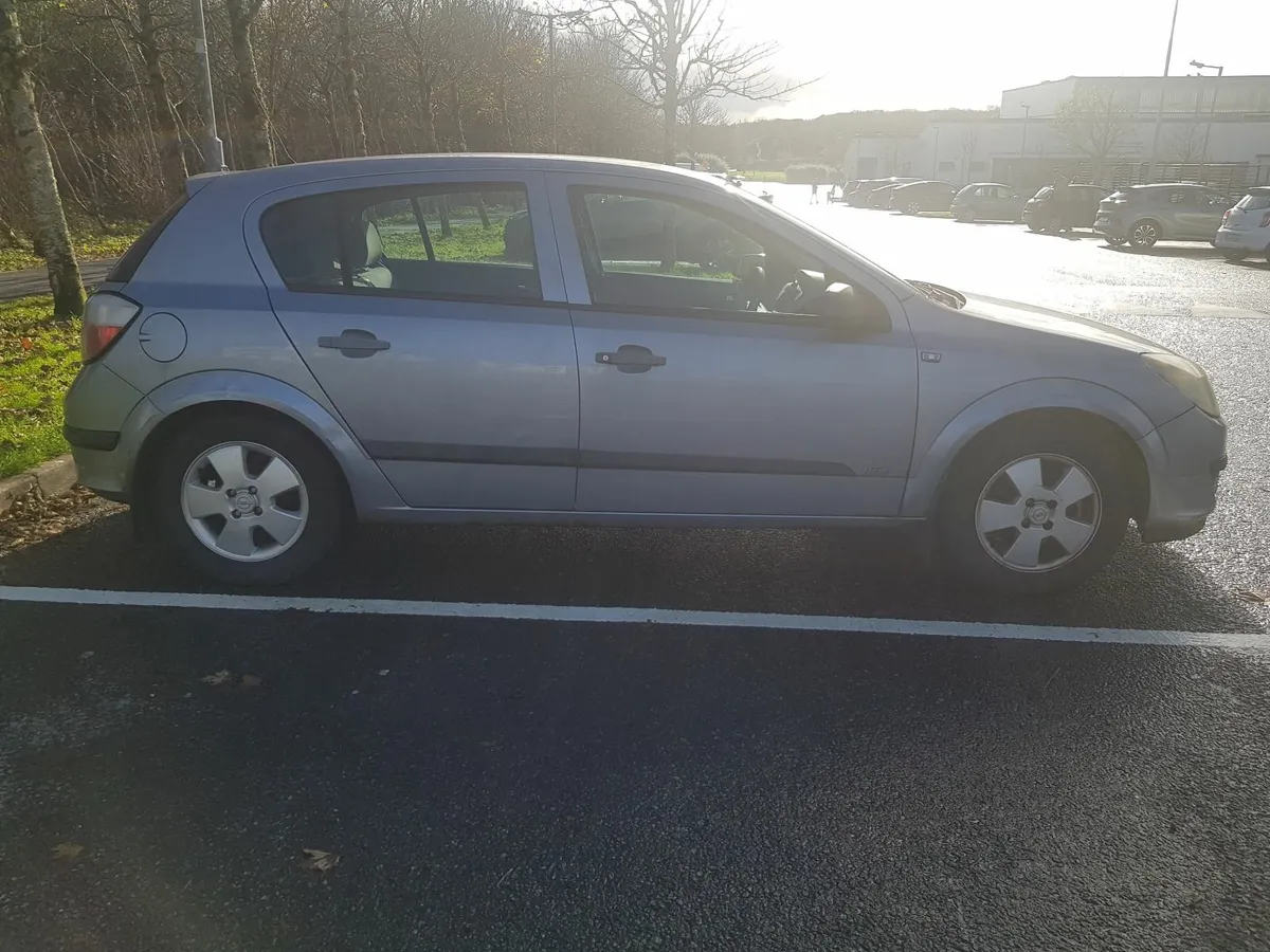 Opel Astra 2005 - Image 4