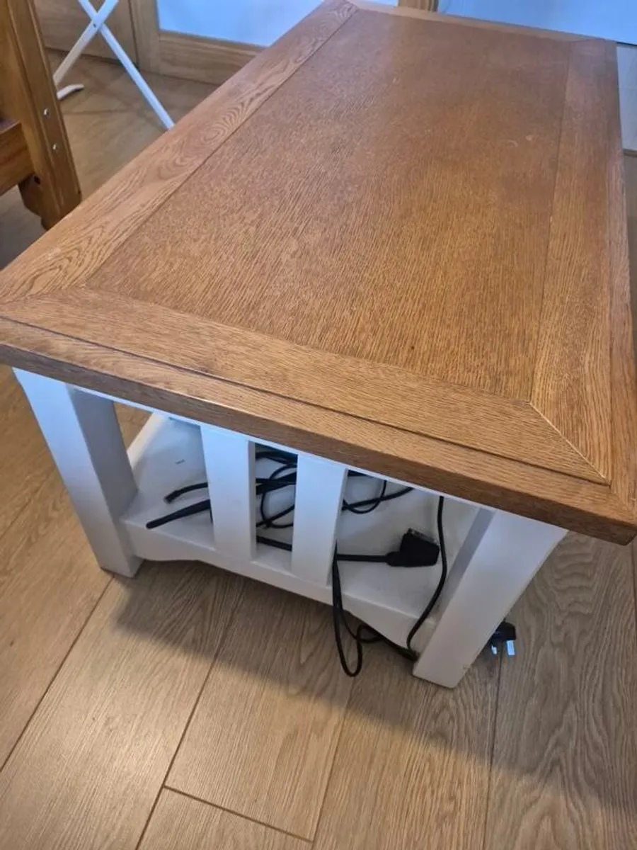 table - Image 3
