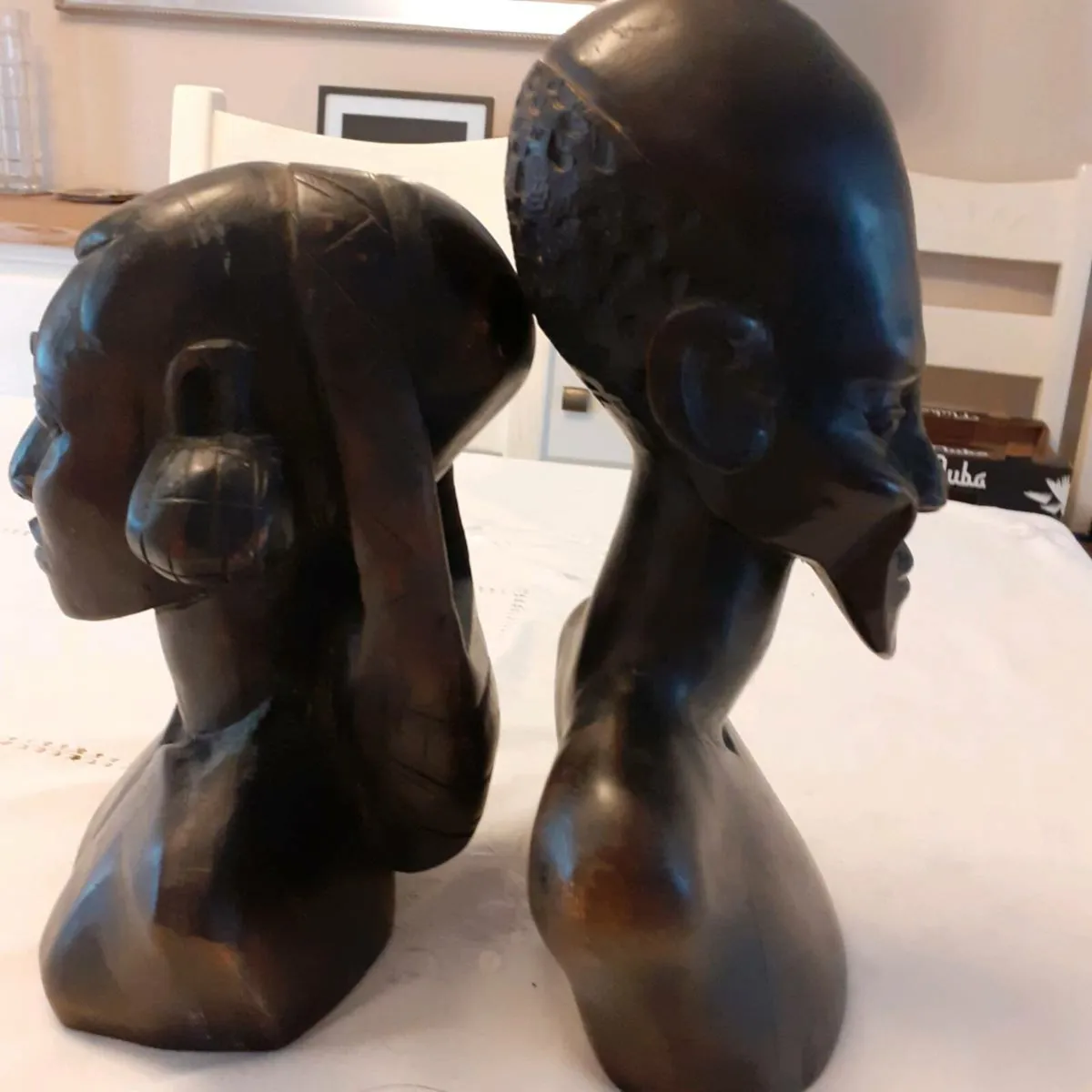 Carved heads - Image 2