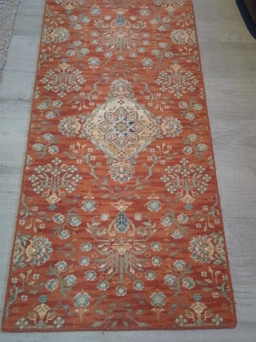 80% PURE WOOL RUG/FLOOR MAT - Image 1