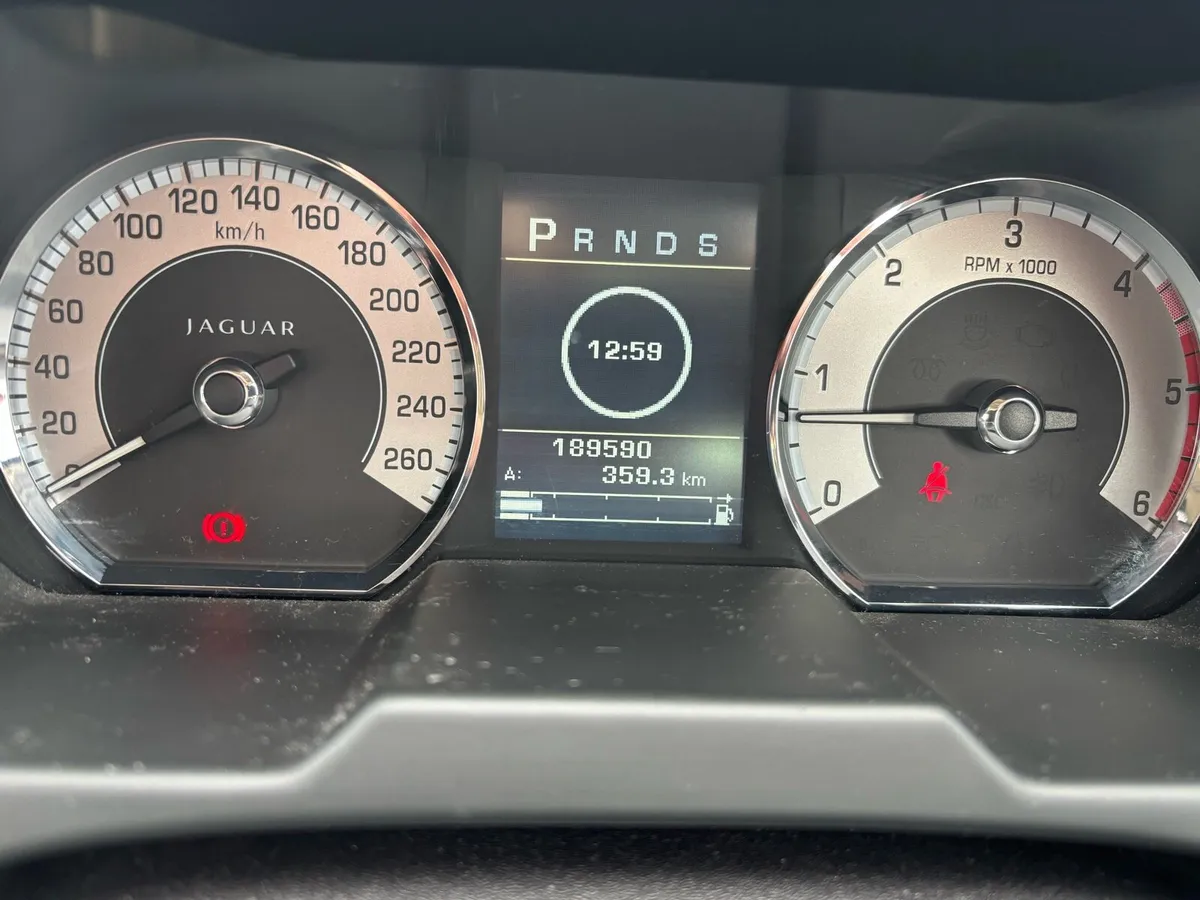Beautiful jaguar XF 3.0 V6 - Top Spec - NEW NCT ! - Image 3