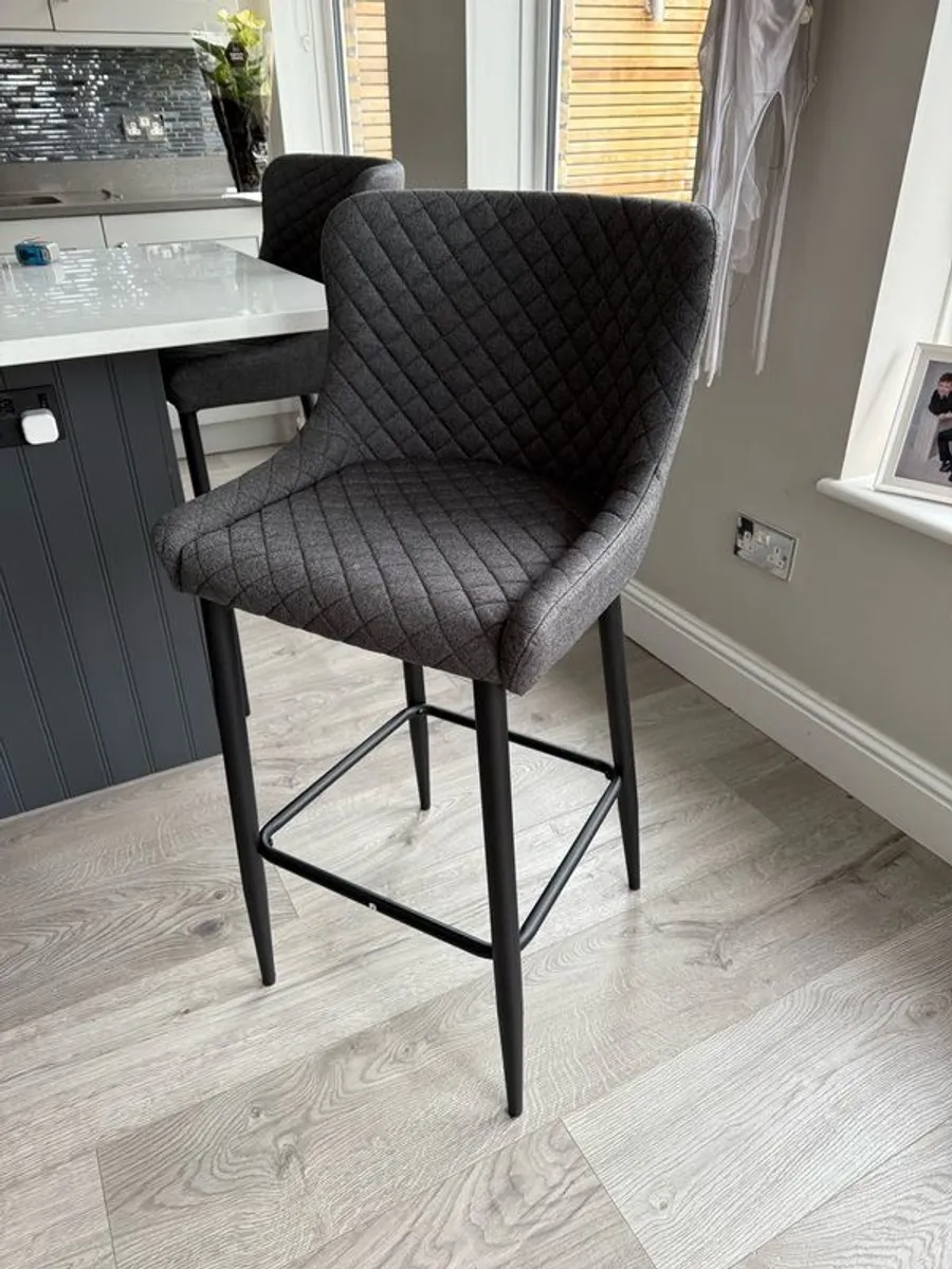 Bar Stools x 4 - Image 1