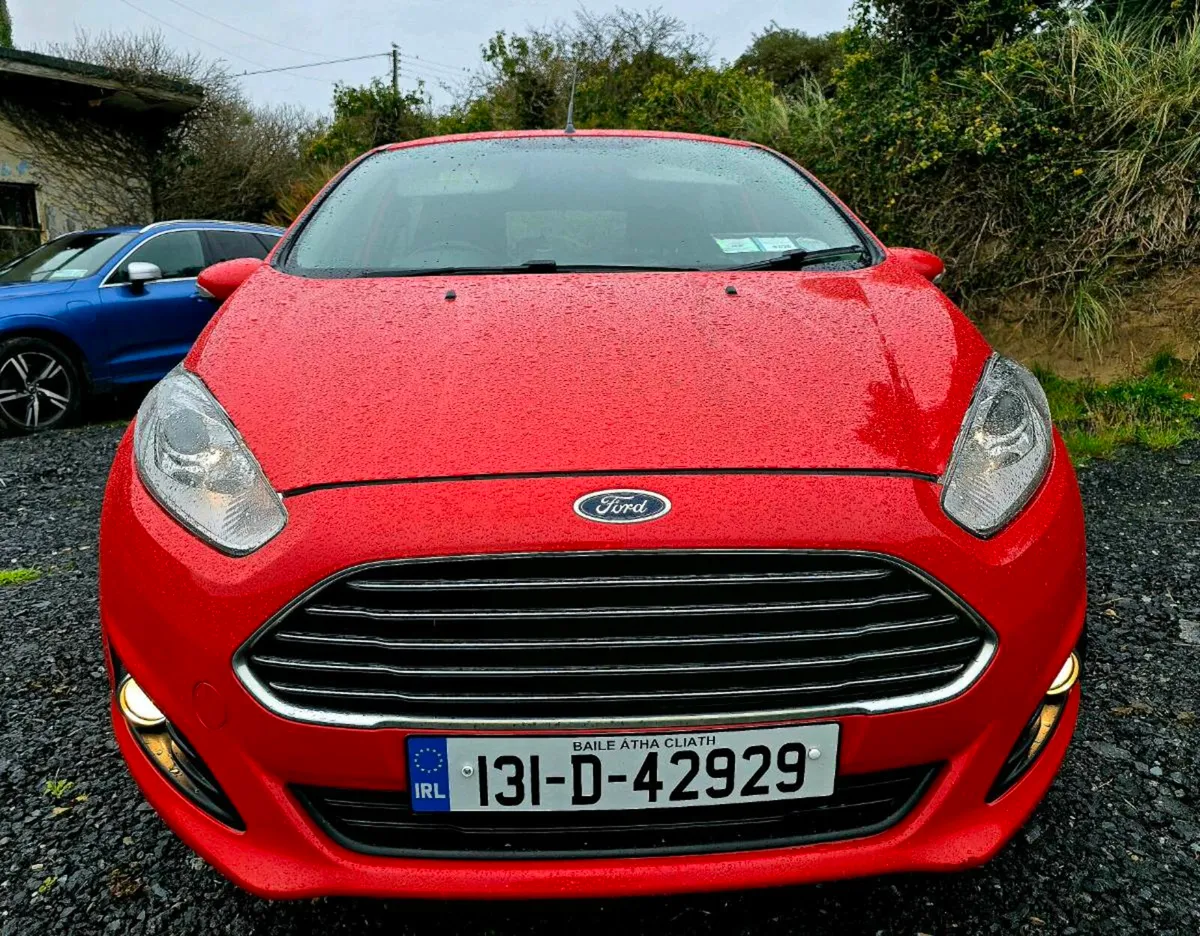 2013 FORD FIESTA 1.25 ZETEC *1 OWNER* FULL SERVICE - Image 1