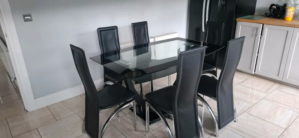 Glass Kitchen Table and 6 chairs free to go - Image 1