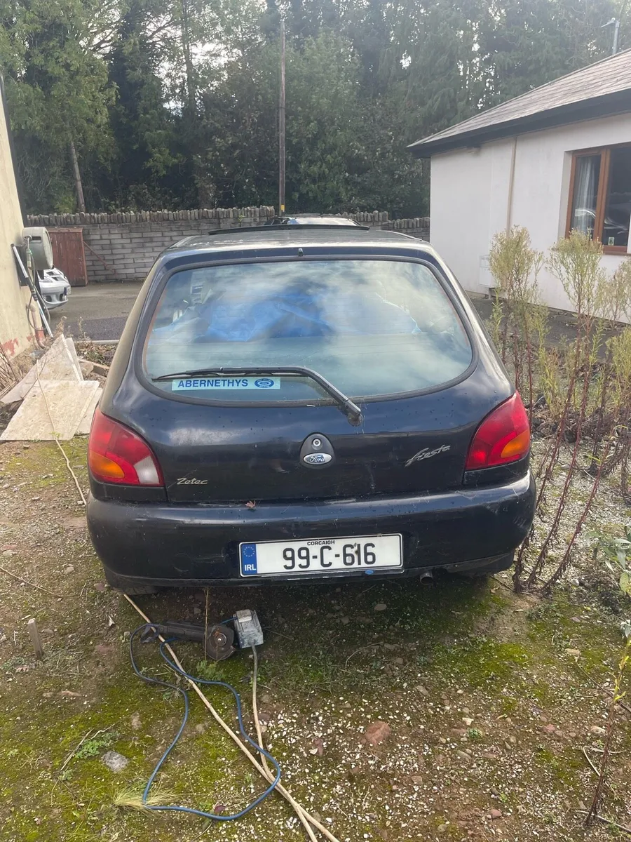 Ford Fiesta 99 Classic 1.25L Zetec - Image 4