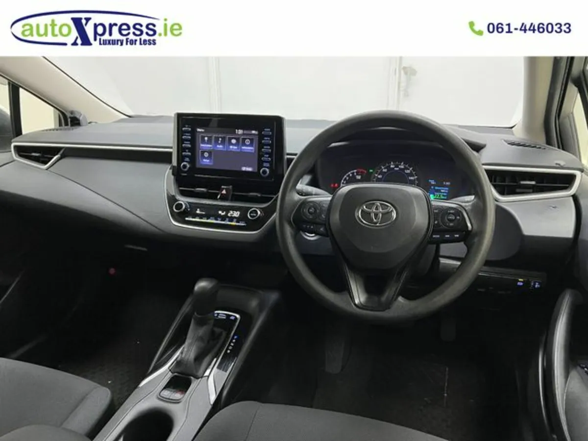 Toyota Corolla TOURING HYBRID 1.8 Automatic, Rever - Image 2