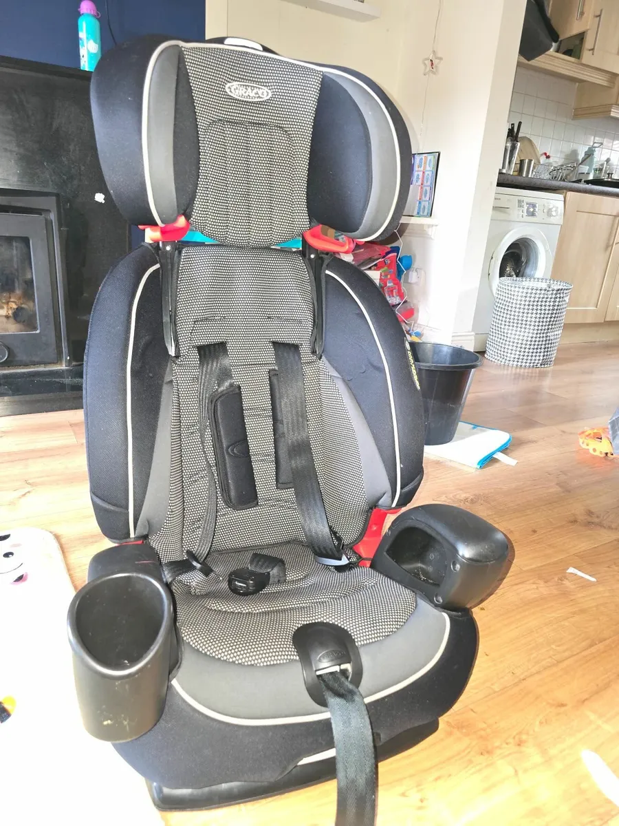 Car seat - Image 2