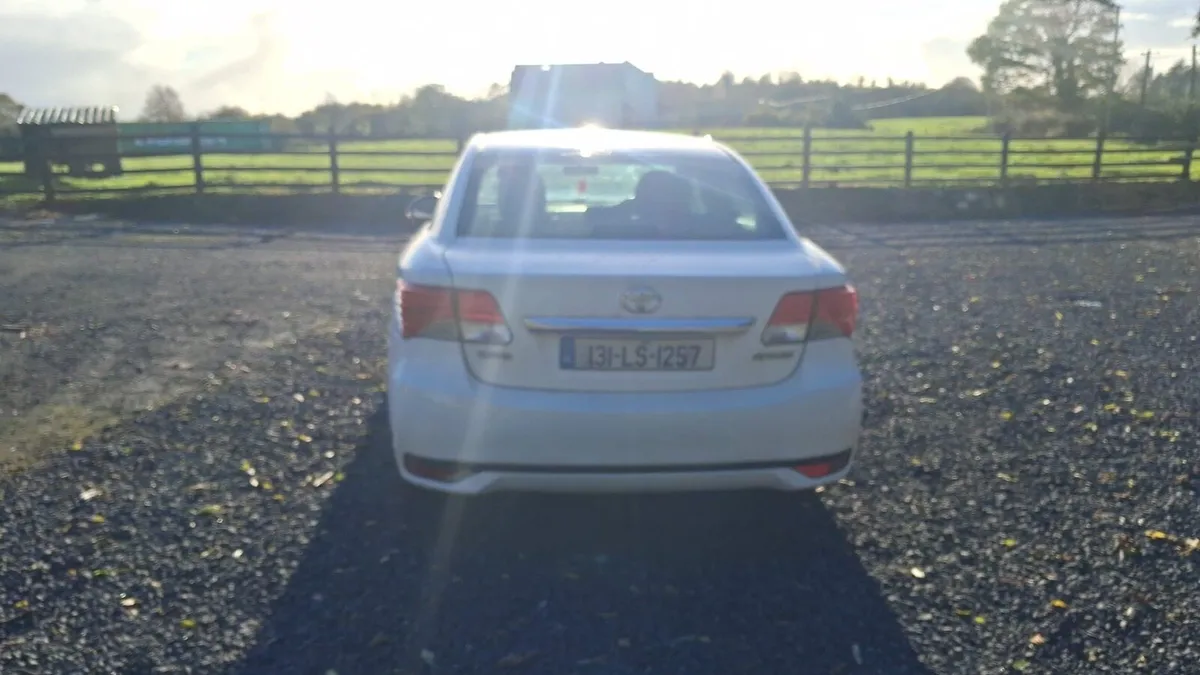 131 Toyota Avensis for sale - Image 2