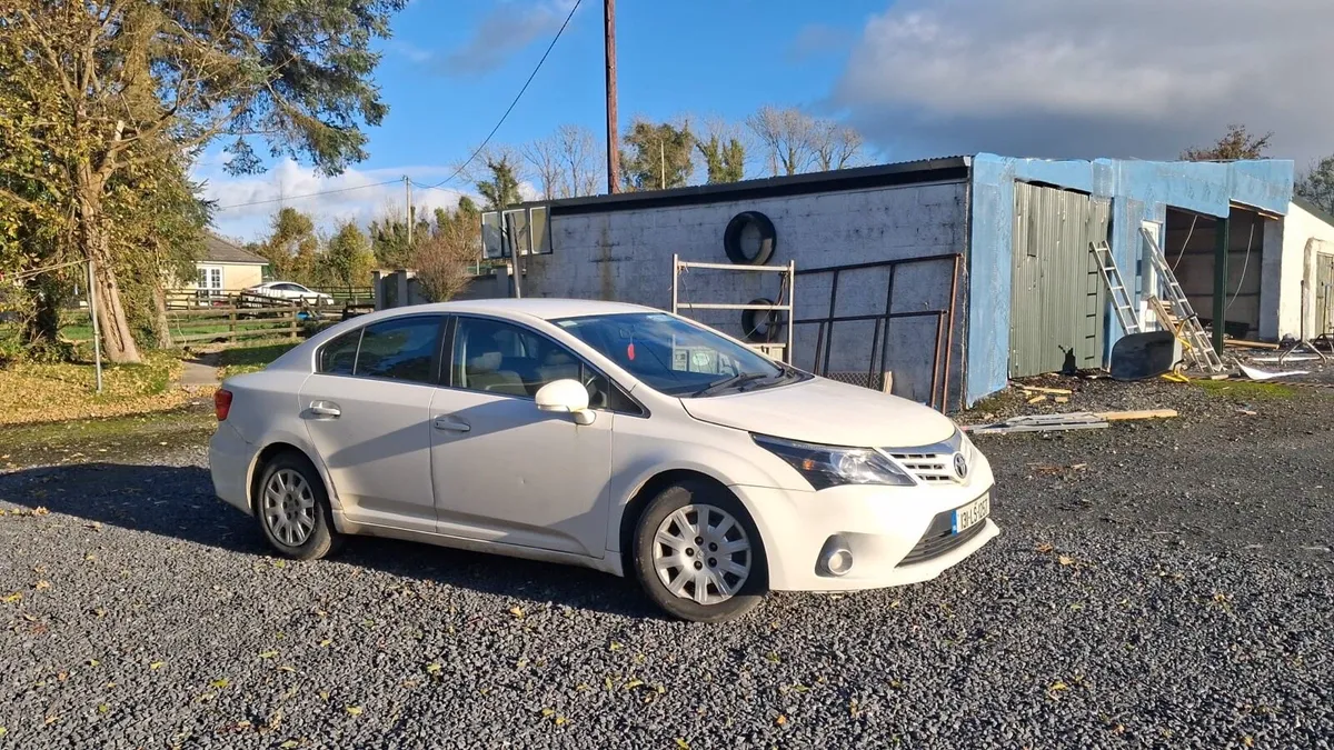131 Toyota Avensis for sale - Image 3